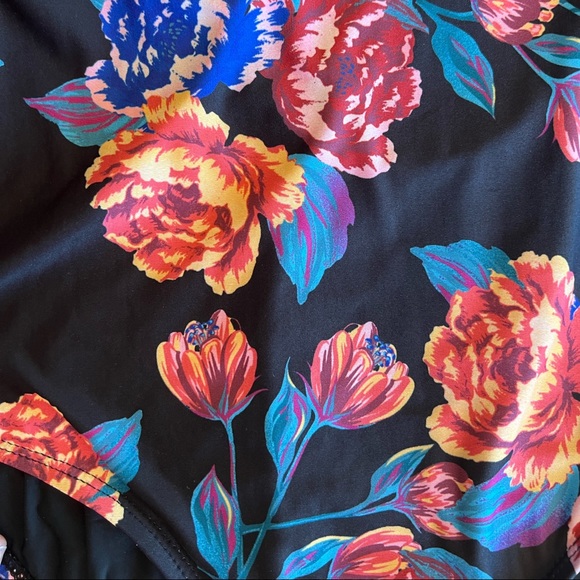 Cupshe Floral One-Piece Swimsuit, Large - Picture 3 of 5